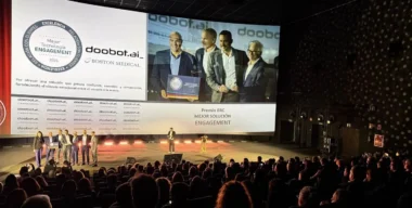 bots.blog Boston Medical Gana el Premio Engagement 2025 con la IA de doobot.ai